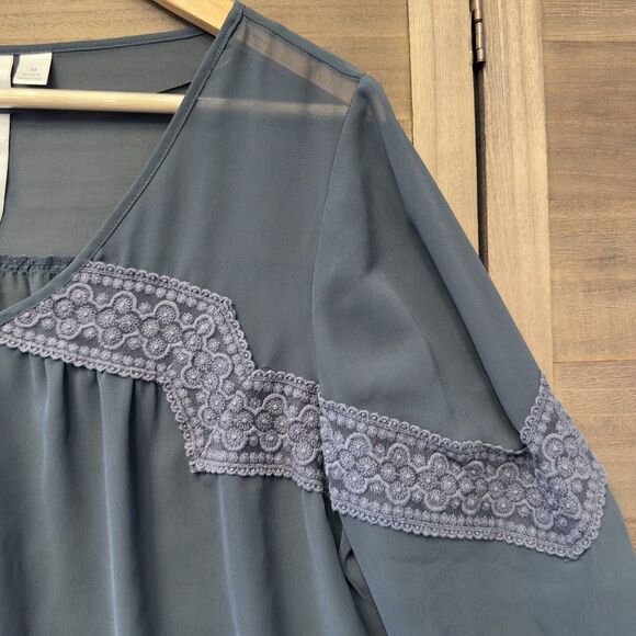 Lauren Conrad Sheer Lace Gray Boho 3/4 Sleeve Blouse Summer Spring Beach Sz‎ M - Picture 4 of 11